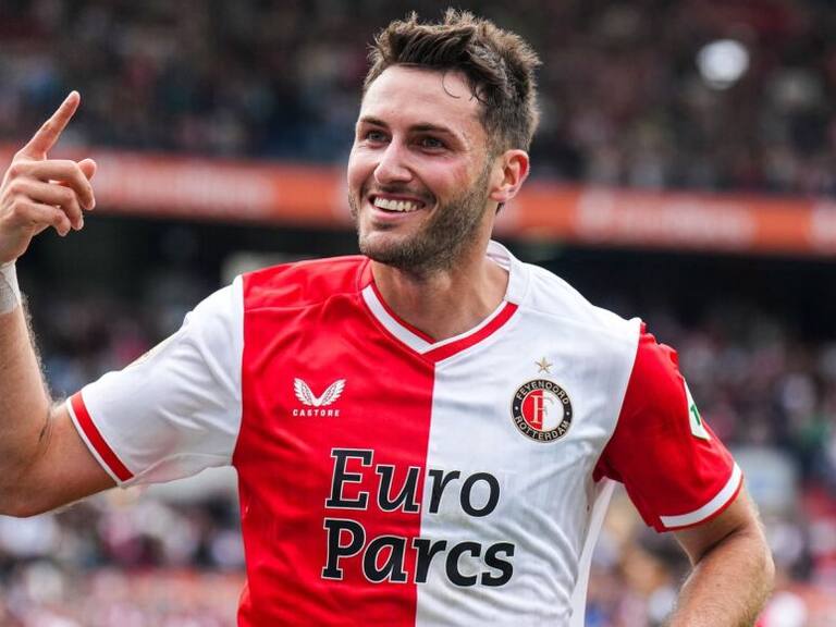 En exclusiva: Equipo de la Premier League pone 50 millones por Santi Giménez